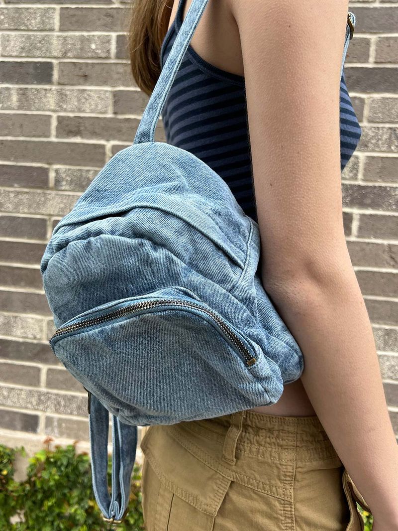Mochila Mini Backpack Denim - KIDS made here  Moda, jeans, polos, tanks y  más para mujer